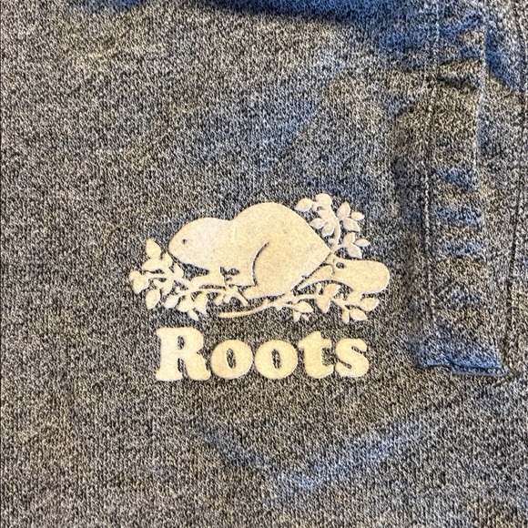 ROOTS salt and pepper sweat shorts - Picture 2 of 6